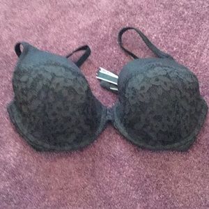 Victoria’s Secret sexy lace push up bra